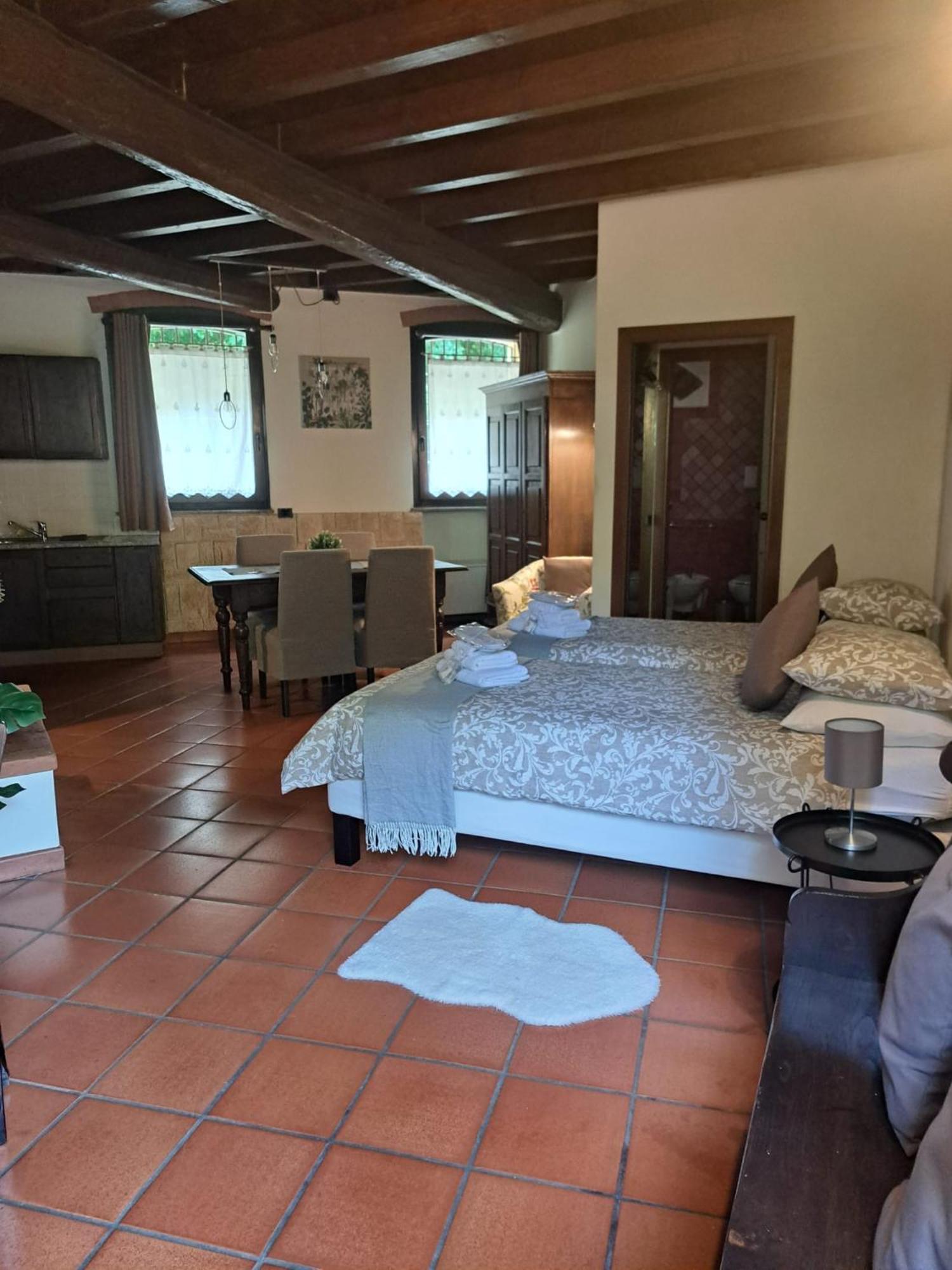Monolocale Beatrice Abbadesse Guest House Milan Exterior photo